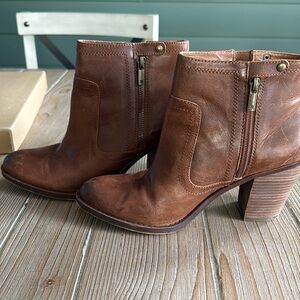 Lucky Brand boots